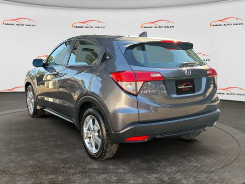Used 2019 Honda HR-V LX image 8