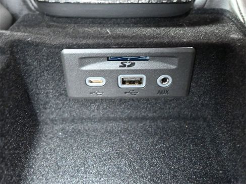 Used 2023 Chevrolet Corvette Stingray Coupe w/ Z51 Performance Package image 13