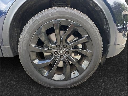 Used 2020 Land Rover Discovery Sport SE AWD/4WD image 13