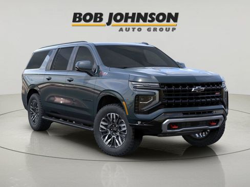 New 2026 Chevrolet Suburban Z71 w/ Comfort Package AWD/4WD image 2