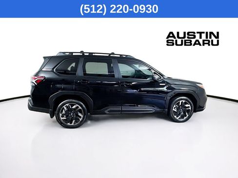 Used 2025 Subaru Forester Limited AWD/4WD image 9