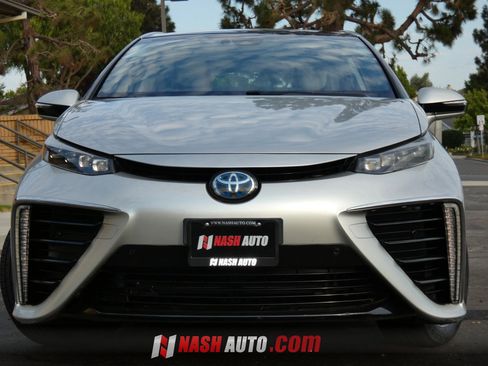 Used 2019 Toyota Mirai FWD image 17