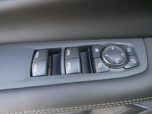 New 2026 GMC Yukon XL Elevation w/ Elevation Premium Package image 9