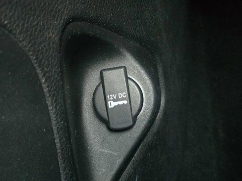 Used 2016 Chrysler 200 S w/ Comfort Group image 27