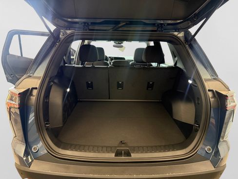 New 2027 Chevrolet Equinox LT FWD image 17