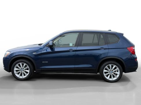 Used 2017 BMW X3 sDrive28i RWD image 2