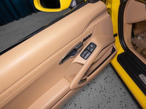 Used 2017 Porsche 911 Targa 4S image 19