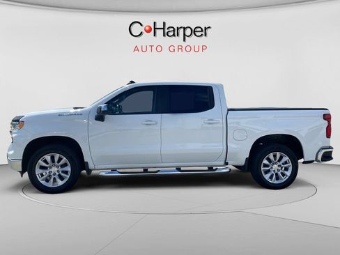 Used 2022 Chevrolet Silverado 1500 LT AWD/4WD image 6