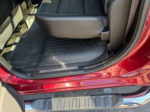 Used 2015 GMC Sierra 2500 Denali w/ Suspension Package, Off-Road image 36