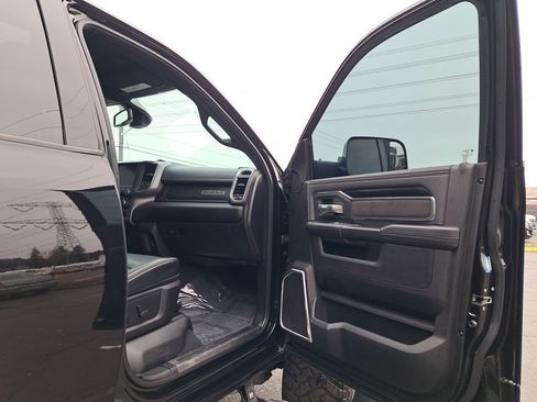 Used 2022 RAM 3500 Laramie w/ Night Edition image 16