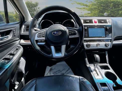 Used 2017 Subaru Legacy 2.5i Limited AWD/4WD image 5