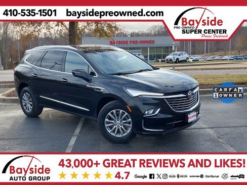 Used 2023 Buick Enclave Essence image 1