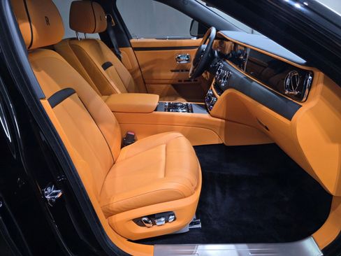 Used 2024 Rolls-Royce Ghost image 24