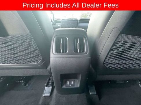 Used 2022 Hyundai Santa Cruz Limited AWD/4WD image 18