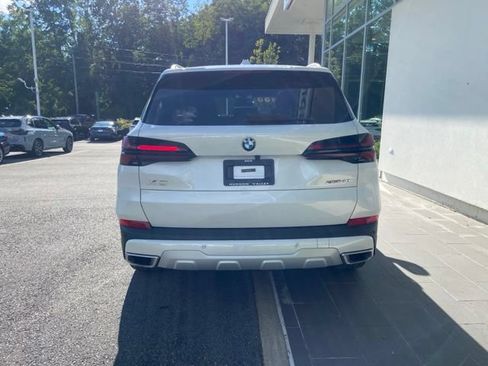 Used 2024 BMW X5 xDrive40i w/ Premium Package AWD/4WD image 8