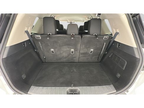 Used 2024 Nissan Pathfinder S AWD/4WD image 23