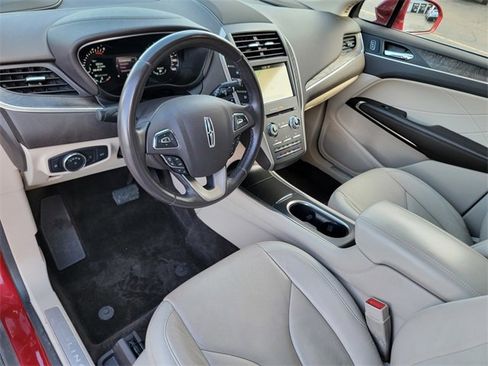 Used 2017 Lincoln MKC Reserve w/ Lincoln MKC Climate Package image 18
