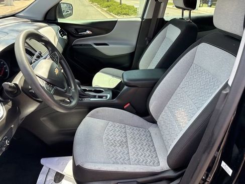 Certified 2024 Chevrolet Equinox LS w/ Driver Confidence II Package FWD image 10