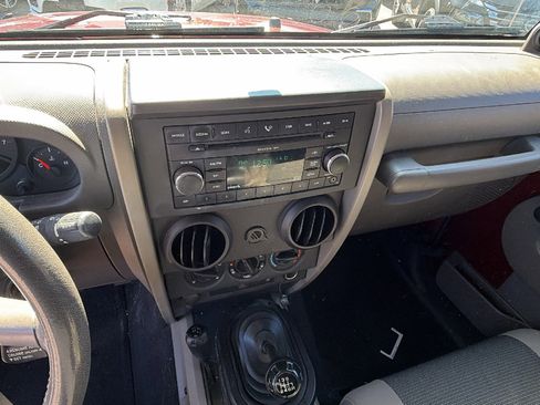 Used 2007 Jeep Wrangler X image 28