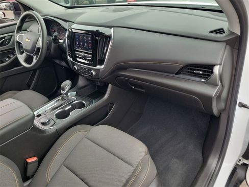 Certified 2021 Chevrolet Traverse LS w/ LPO, Cargo Package image 33