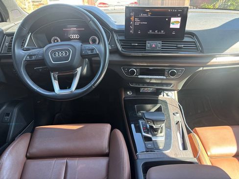 Used 2021 Audi Q5 2.0T Premium Plus w/ Premium Plus Package AWD/4WD image 9
