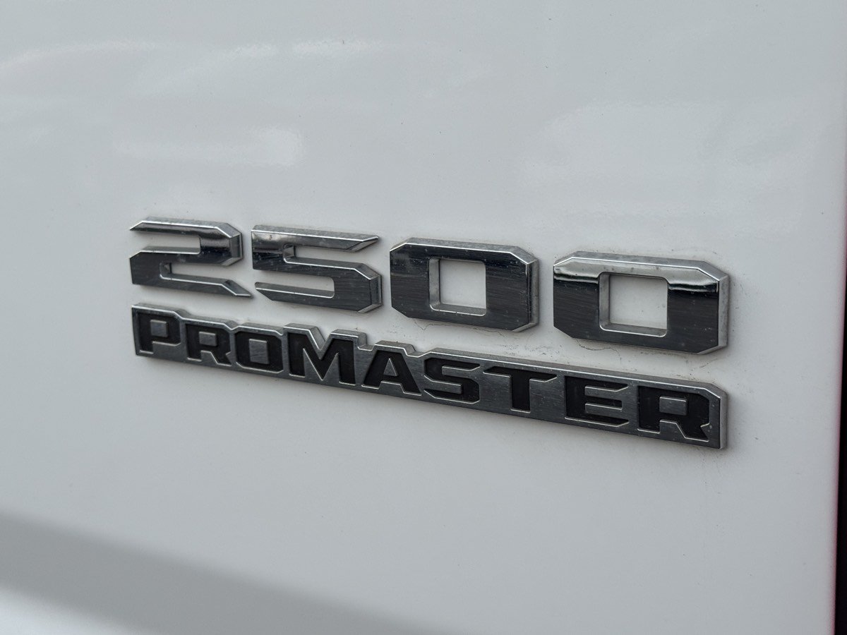 Used 2025 RAM ProMaster 2500 w/ Convenience Group FWD image 12