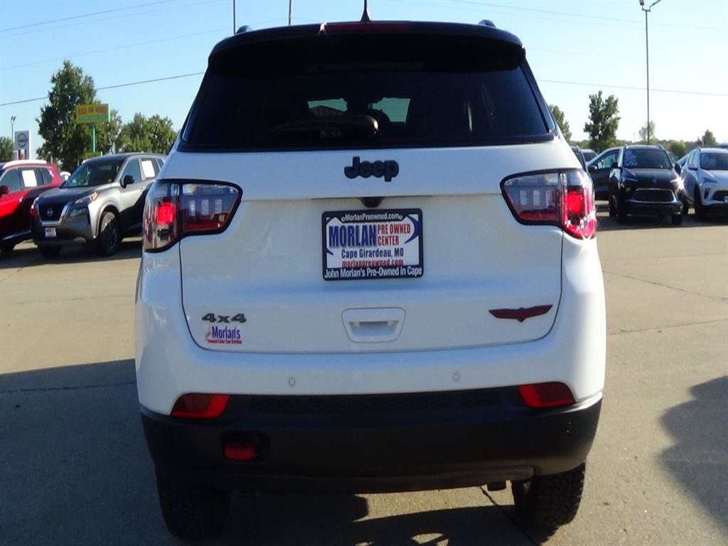 Certified 2024 Jeep Compass Trailhawk w/ Sun and Sound Group AWD/4WD image 7