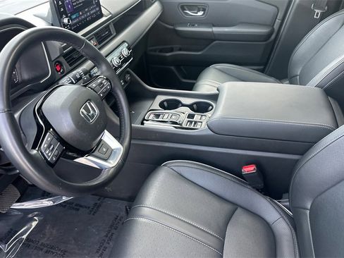 Certified 2025 Honda Pilot Elite image 10