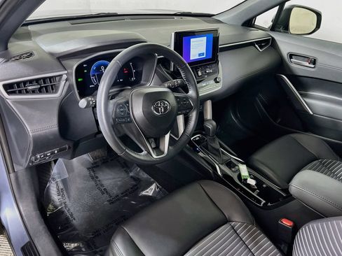 Certified 2024 Toyota Corolla Cross AWD Hybrid w/ Convenience Package image 9