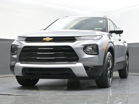 Used 2023 Chevrolet TrailBlazer LT w/ Convenience Package FWD image 37