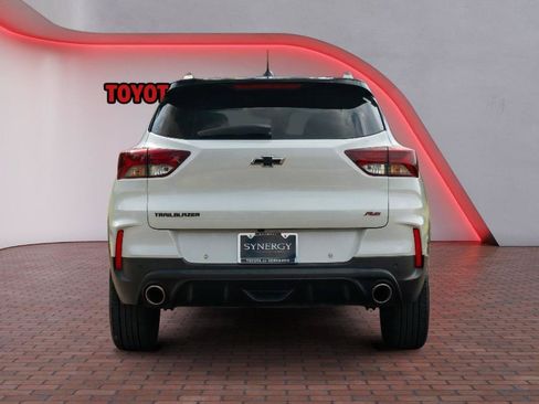Used 2021 Chevrolet TrailBlazer RS w/ Sun and Liftgate Package FWD image 7