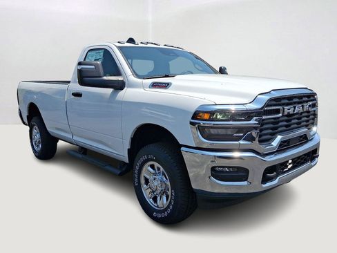 New 2026 RAM 2500 Tradesman AWD/4WD image 2
