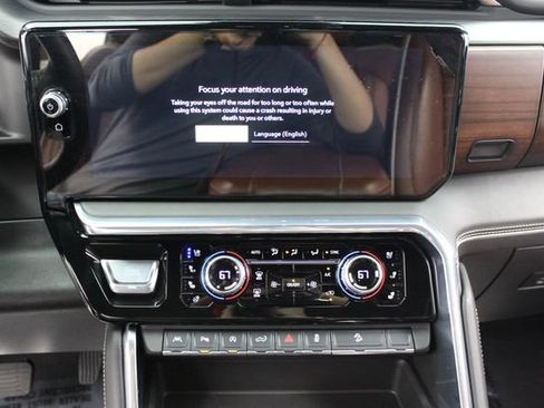 Used 2025 GMC Sierra 1500 Denali Ultimate AWD/4WD image 23