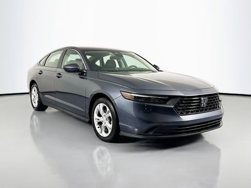 Certified 2023 Honda Accord LX image 3