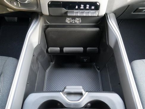 Used 2025 RAM 1500 Big Horn image 24