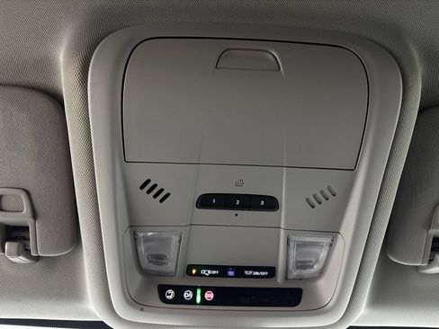 Used 2020 Chevrolet Equinox LT AWD/4WD image 27