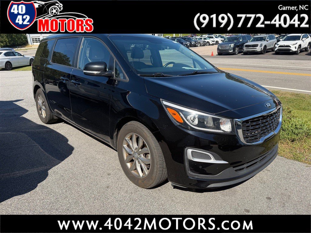 Used 2019 Kia Sedona EX FWD image 1