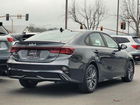 Used 2023 Kia Forte GT-Line w/ GT-Line Premium Package image 5