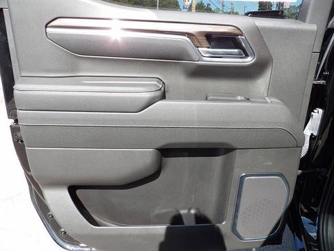 Certified 2025 Chevrolet Silverado 1500 LT AWD/4WD image 27