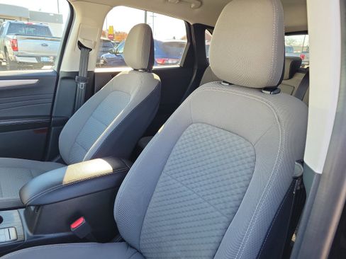 Certified 2022 Ford Escape SE w/ Convenience Package image 19