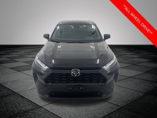 Certified 2025 Toyota RAV4 LE AWD/4WD image 2