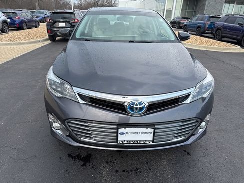 Used 2013 Toyota Avalon XLE Touring FWD image 2