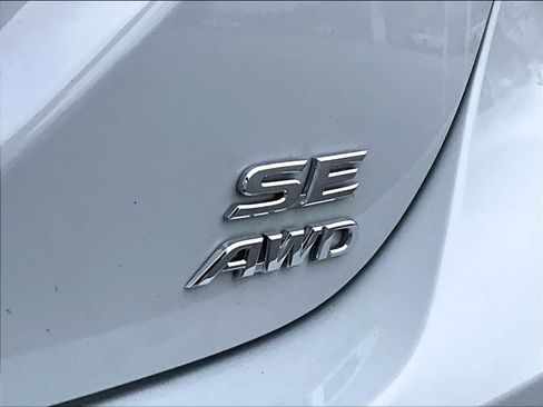 Used 2022 Toyota Camry SE w/ Carpet Mat Package (TMS) image 28