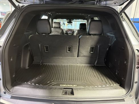 Used 2023 Chevrolet Traverse LT image 31