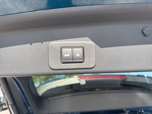 Certified 2025 Nissan Murano SL image 30