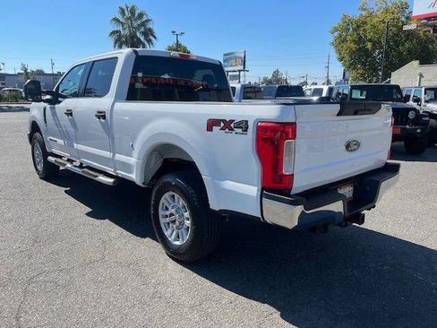 Used 2018 Ford F250 XLT AWD/4WD image 5