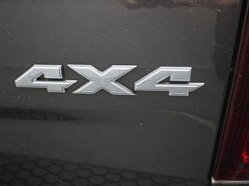 Used 2015 RAM 1500 Sport w/ Convenience Group image 15