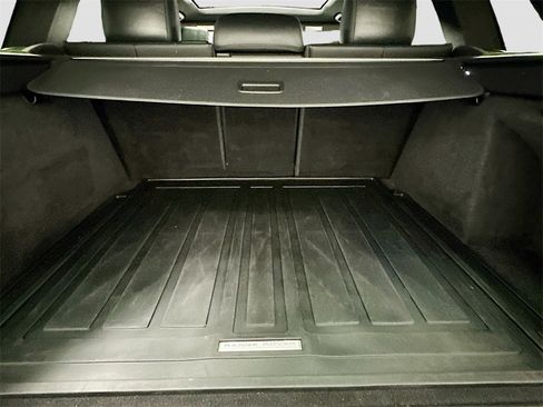 Used 2016 Land Rover Range Rover Sport HSE image 27