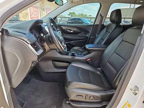 Used 2024 GMC Terrain SLT image 11