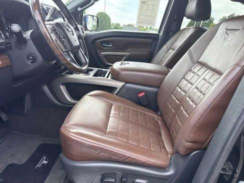 Used 2020 Nissan Titan Platinum Reserve w/ Moonroof Package AWD/4WD image 28